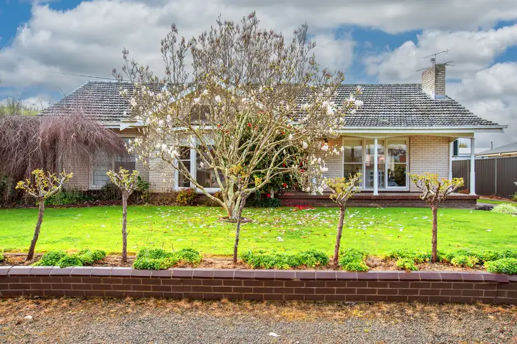 19 Wright Street, Hamilton VIC 3300