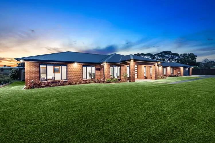 6 Kestrel Court, Sale VIC 3850
