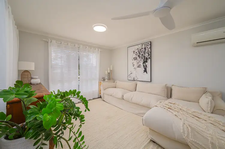 Second view of Homely house listing, 4 Charles Crescent, Tannum Sands QLD 4680