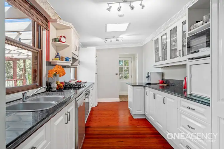 Fifth view of Homely house listing, 2 Lindsay Road, Faulconbridge NSW 2776