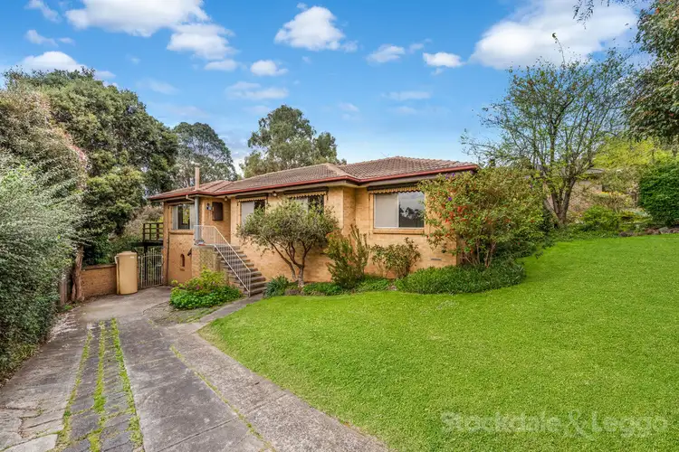 10 Selina Avenue, Mooroolbark VIC 3138