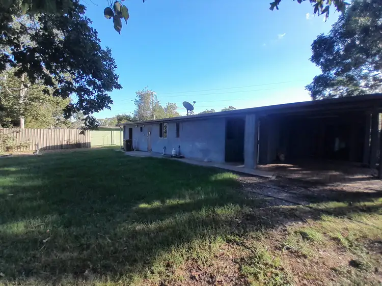 1485 Raglan Station Road