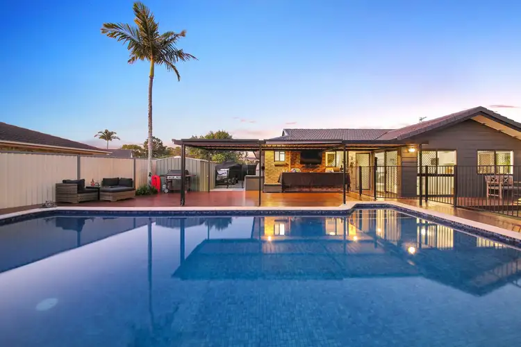 34 Spindle Street, Palm Beach QLD 4221