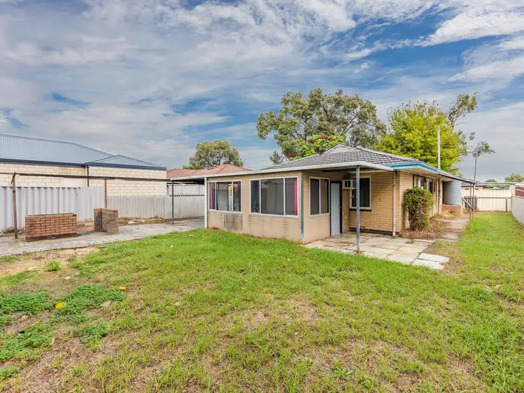 122 Attfield Street, Maddington WA 6109