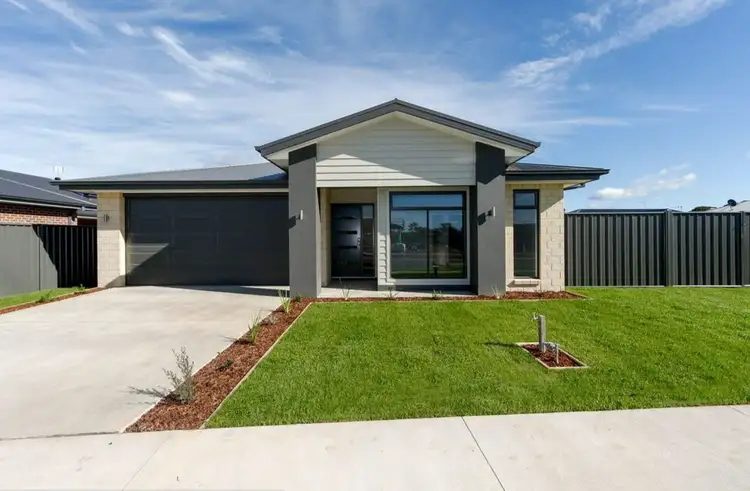 4 Mitchell Road