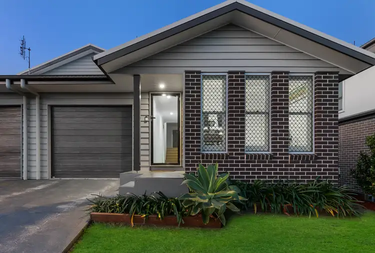 2/65 Comel Avenue, Cameron Park NSW 2285