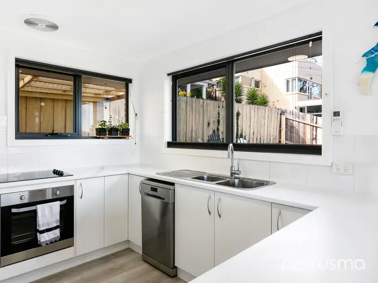 Fifth view of Homely house listing, 1/158 Derwent Avenue, Lindisfarne TAS 7015