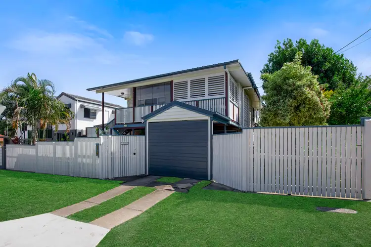 2 Lilla Street, Woody Point QLD 4019