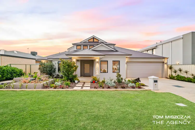 16 Dotterel Way, East Cannington WA 6107