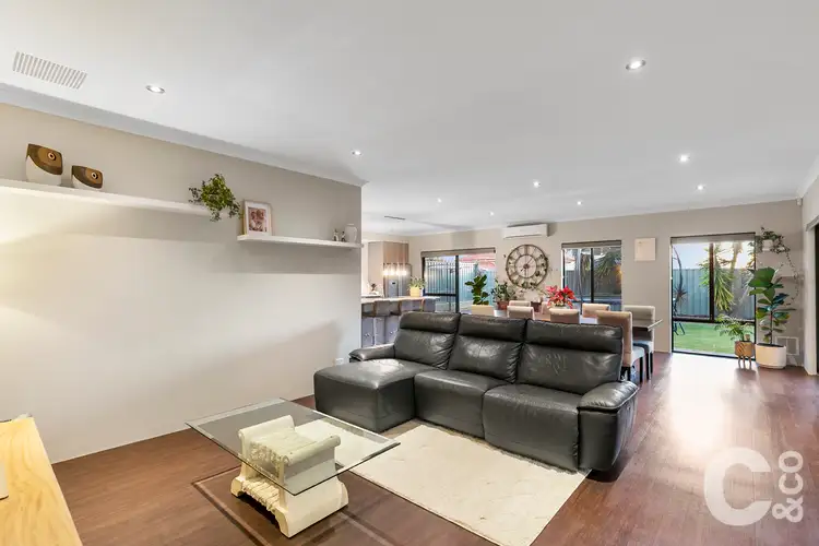 Sixth view of Homely house listing, 2 Spelthorne Way, Wellard WA 6170