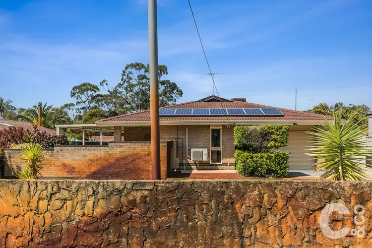 10 Crawford Road, Orelia WA 6167