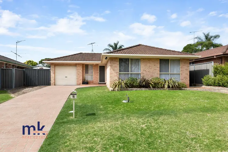 15 Nott Place, Mount Annan NSW 2567