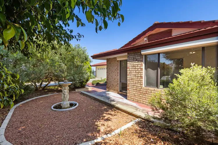 125 Parmelia Avenue, Parmelia WA 6167