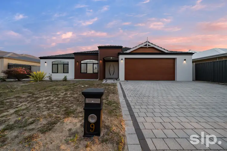 9 Cowra Turn, Aveley WA 6069