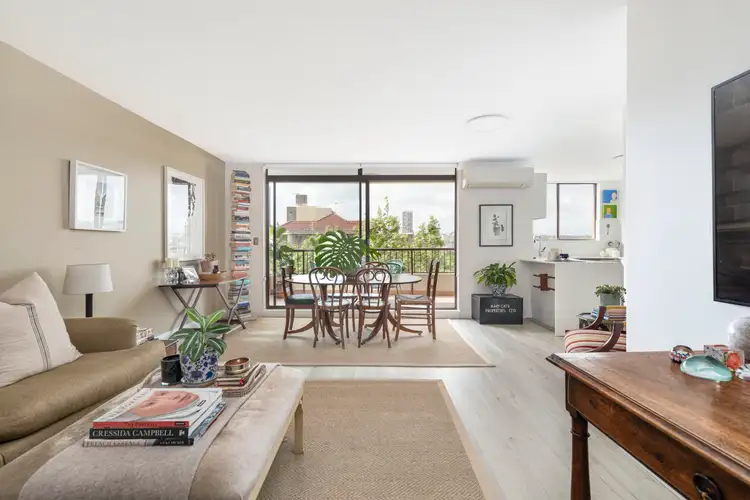 Main view of Homely apartment listing, 27/29-35 Roslyn Gardens, Elizabeth Bay NSW 2011