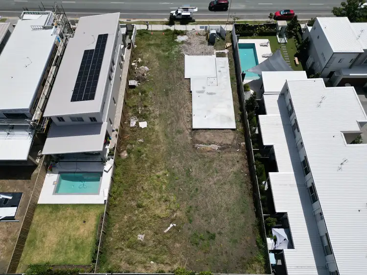 27 Sickle Avenue, Hope Island QLD 4212