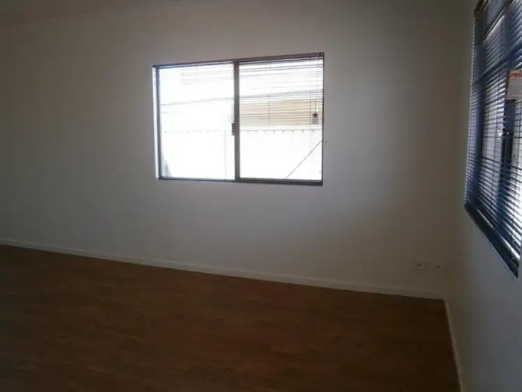 Seventh view of Homely house listing, 25/4 Newman Drive, Newman WA 6753