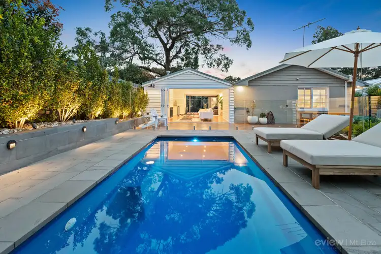 101 Wooralla Drive, Mount Eliza VIC 3930
