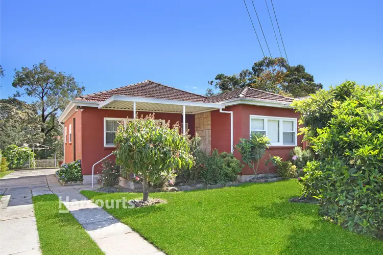 57 Bruce Street, Unanderra NSW 2526