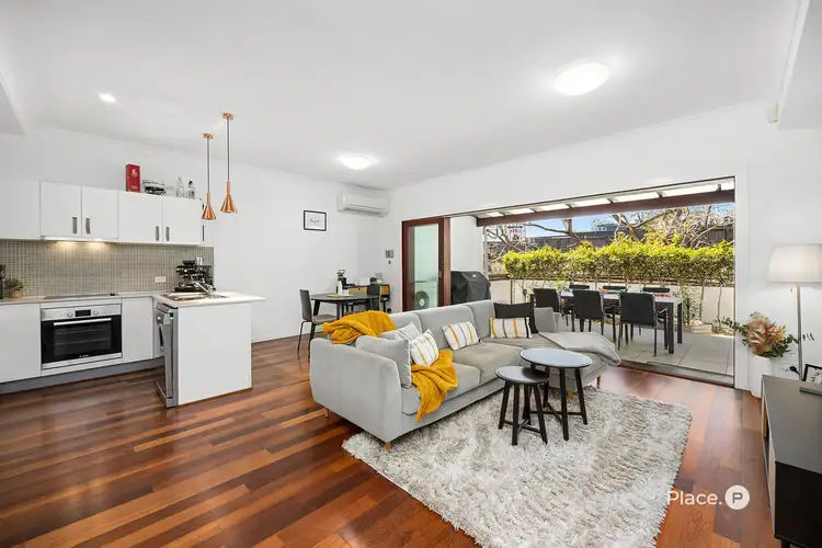 Main view of Homely townhouse listing, 4/21 Thorpe Street, Balmoral QLD 4171