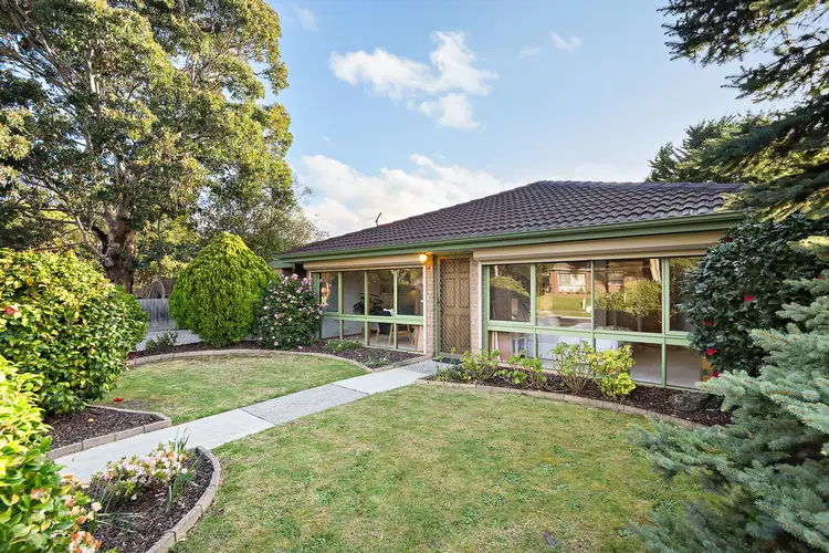 1 Furneaux Court, Frankston VIC 3199