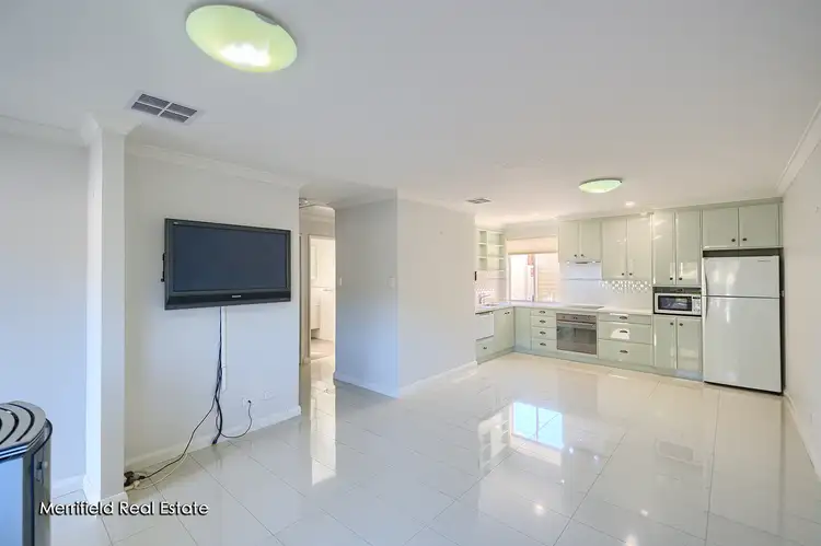 Fourth view of Homely unit listing, 2/5 Barnett Street, Middleton Beach WA 6330