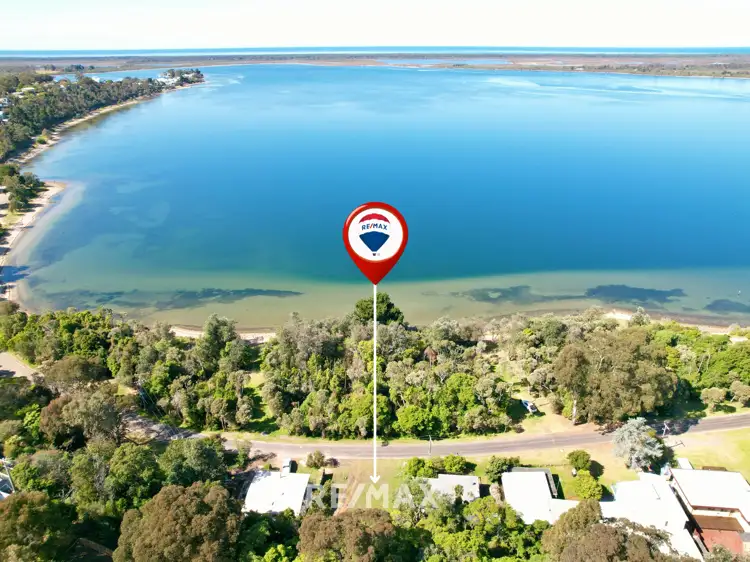 50 Beach Road, Metung VIC 3904