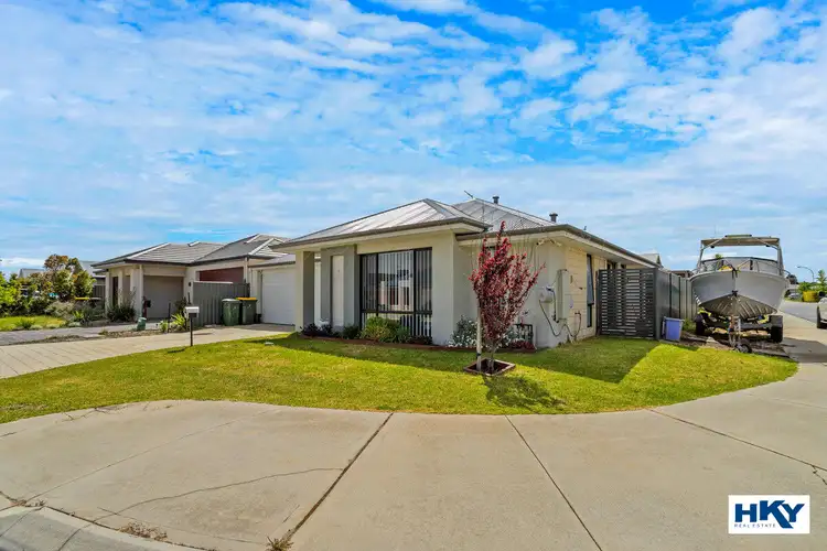 8 Relic Boulevard, Aveley WA 6069