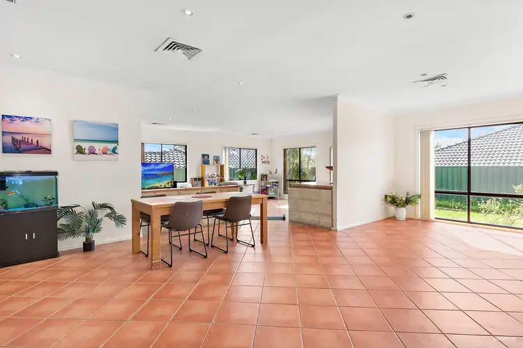 9 Basswood Crescent, Fletcher NSW 2287
