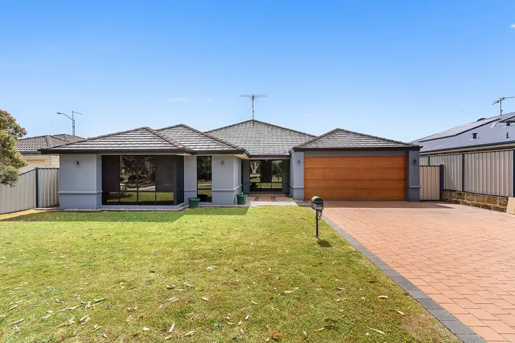 4 Grandmere Parade, Meadow Springs WA 6210