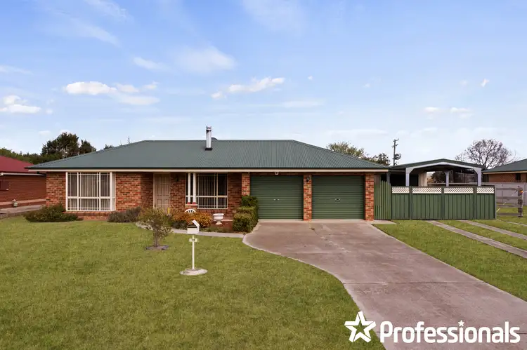 Second view of Homely house listing, 10 Mcgill Close, Kelso NSW 2795