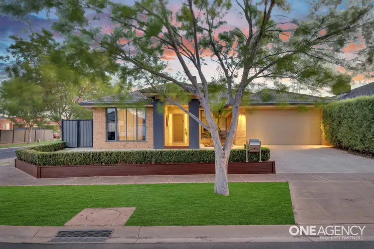 34 Niland Crescent, Point Cook VIC 3030