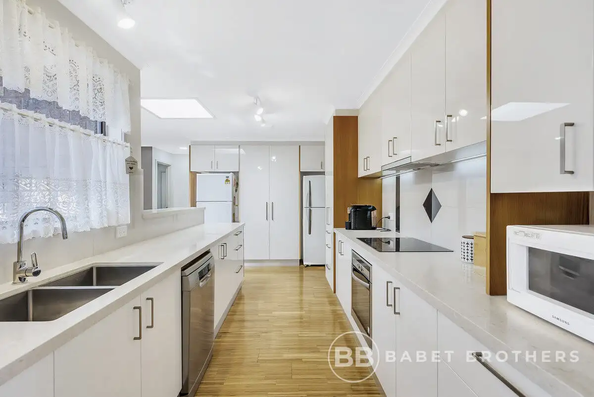 Main view of Homely house listing, 10 Braemar Court, Endeavour Hills VIC 3802