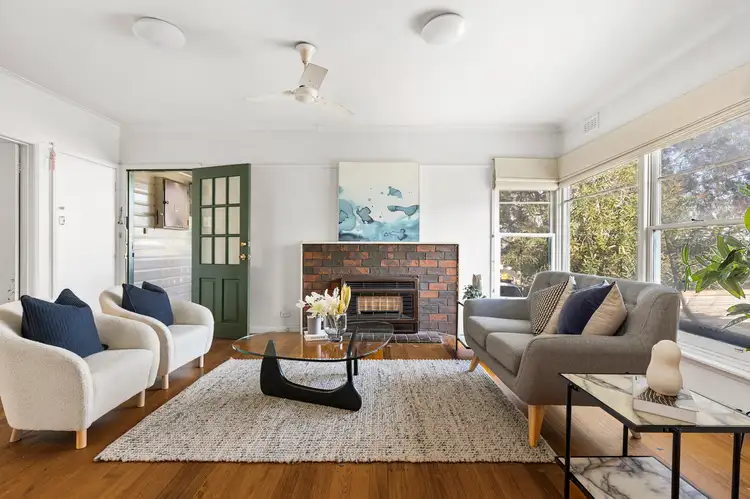 Main view of Homely house listing, 10 Russell Cr, Mount Waverley VIC 3149