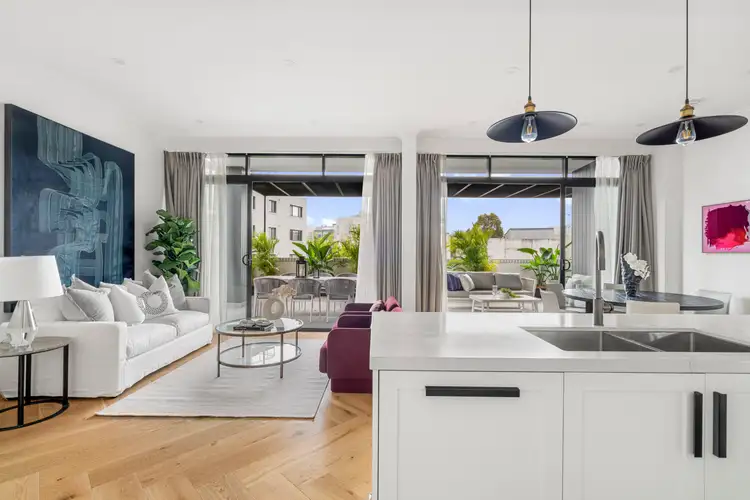 Third view of Homely apartment listing, 405/18-28 Neild Avenue - Access via Boundary Street, Darlinghurst NSW 2010