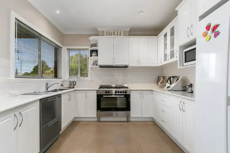 Fourth view of Homely house listing, 2 Brolga Place, Sale VIC 3850