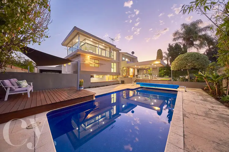 7 Warragoon Crescent, Attadale WA 6156