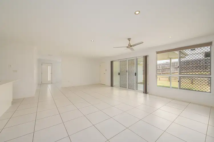 Sixth view of Homely house listing, 8 Franklin Court, New Auckland QLD 4680