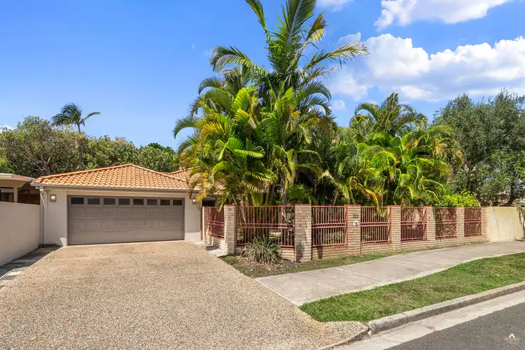 215 Oceanic Drive, Bokarina QLD 4575
