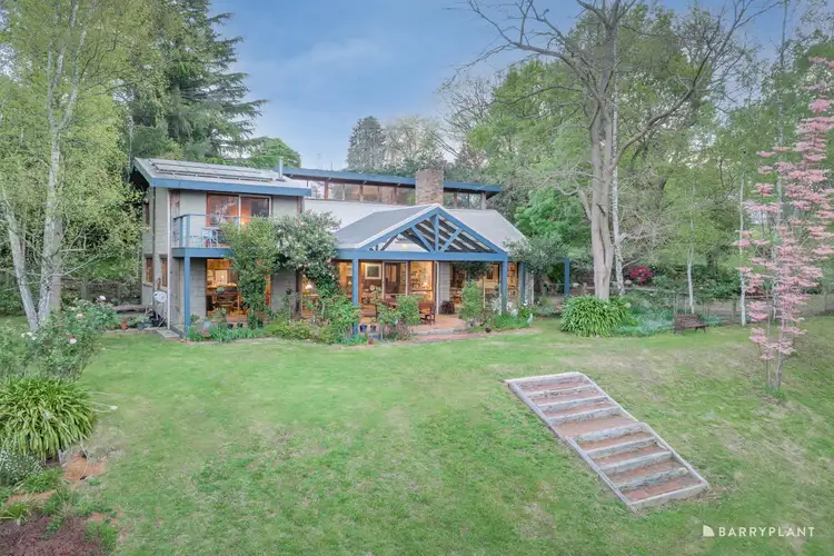 3 Emerald Close, Emerald VIC 3782