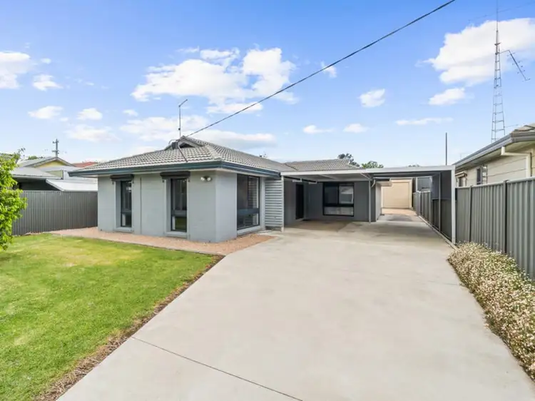 2 Moroney Street, Maffra VIC 3860