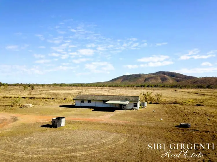 Parada, Mutchilba QLD 4872