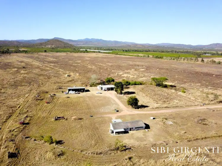 Parada, Mutchilba QLD 4872
