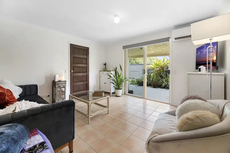 2/2 Oscar Court, Oxenford QLD 4210