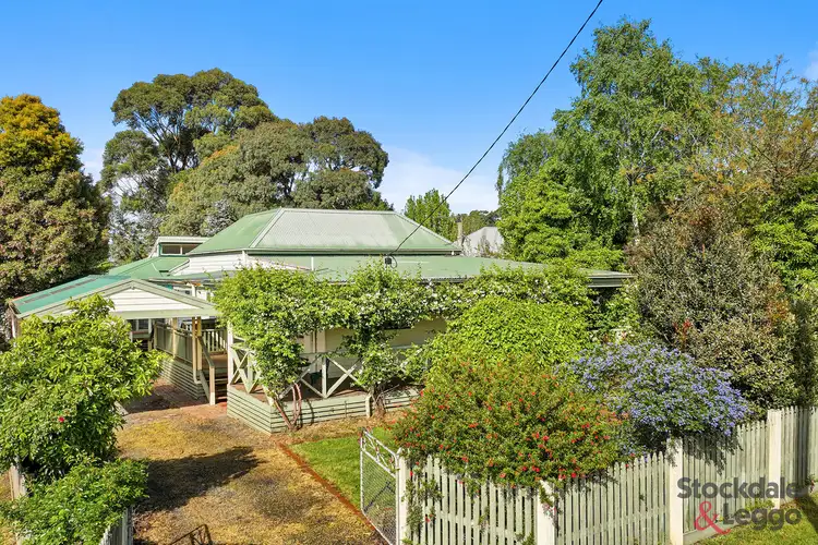 16 Giles Street, Mirboo North VIC 3871