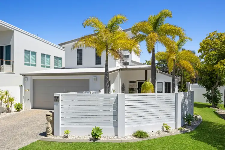 7 Sable Court, Kawana Island QLD 4575