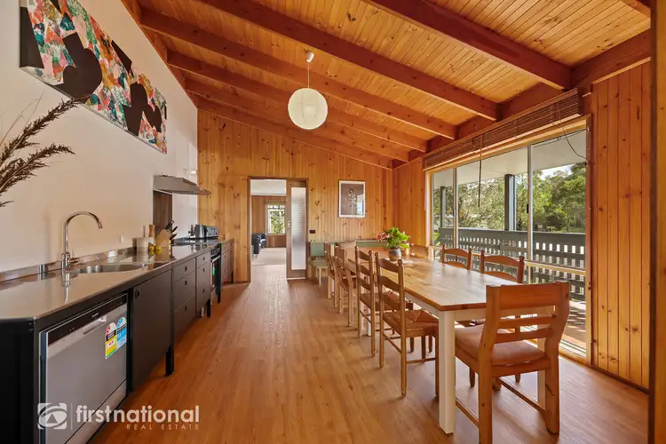 Fifth view of Homely house listing, 2 Tanjil Court, Willow Grove VIC 3825