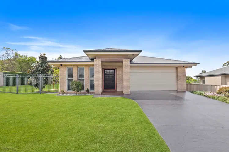 16 Ribbonwood Close, Largs NSW 2320