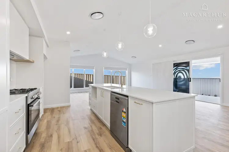 Third view of Homely villa listing, 2/246 Muttama Parade, Gobbagombalin NSW 2650