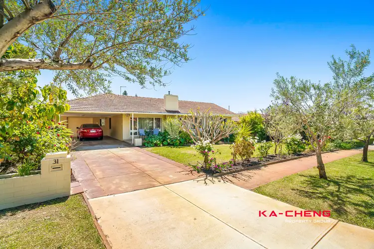 31 Lincoln Road, Morley WA 6062